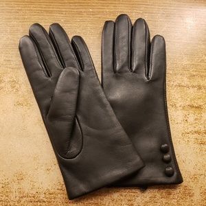 Wilson's Black Leather Gloves, size Medium
